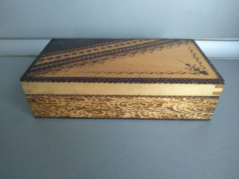Vintage Pyrographie Box - Holz Schmuck Memory Retro Home Deko Vintage Pyrographie Box - Holz Schmuck Memory Retro Home Deko von TheVINTAGEShopBG