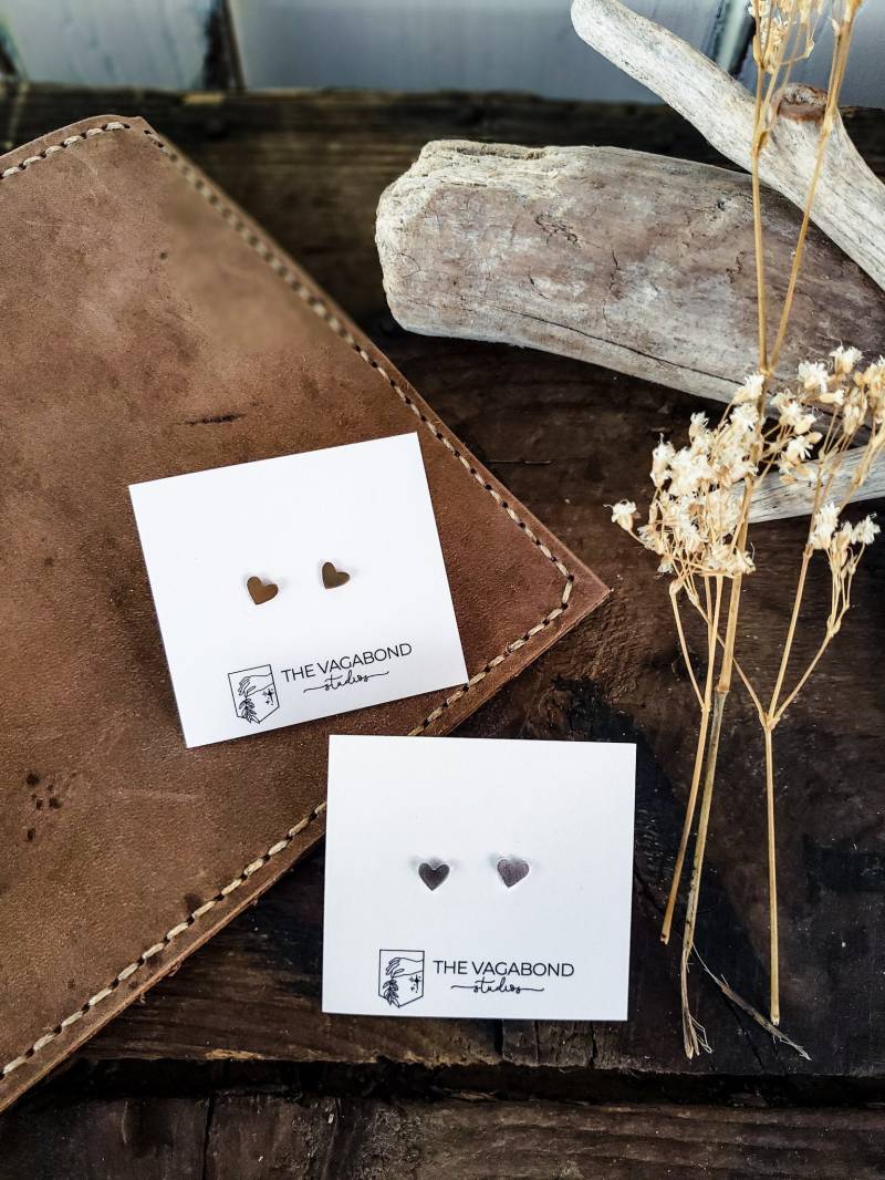 Winzige Herz Ohrringe, Gold Ohrstecker, Kleine Silber 14 K Füllen Ohrstecker Winzige Herz Ohrringe, Gold Ohrstecker, Kleine Silber 14 K Füllen Ohrstecker von TheVagabondStudios1