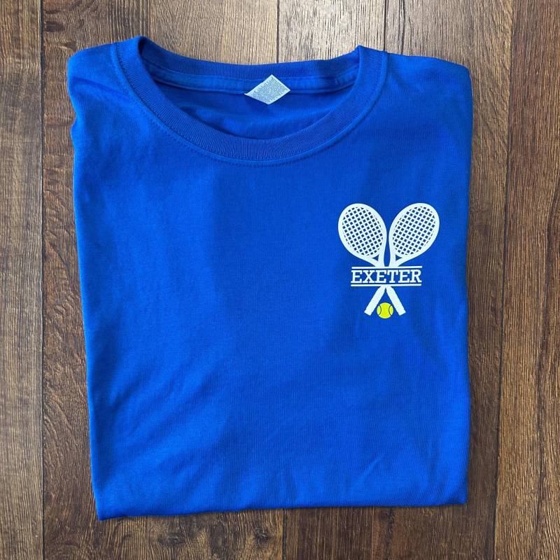 Personalisiertes Tennis Shirt Name, Team Player Geschenk von TheVarsityStitch