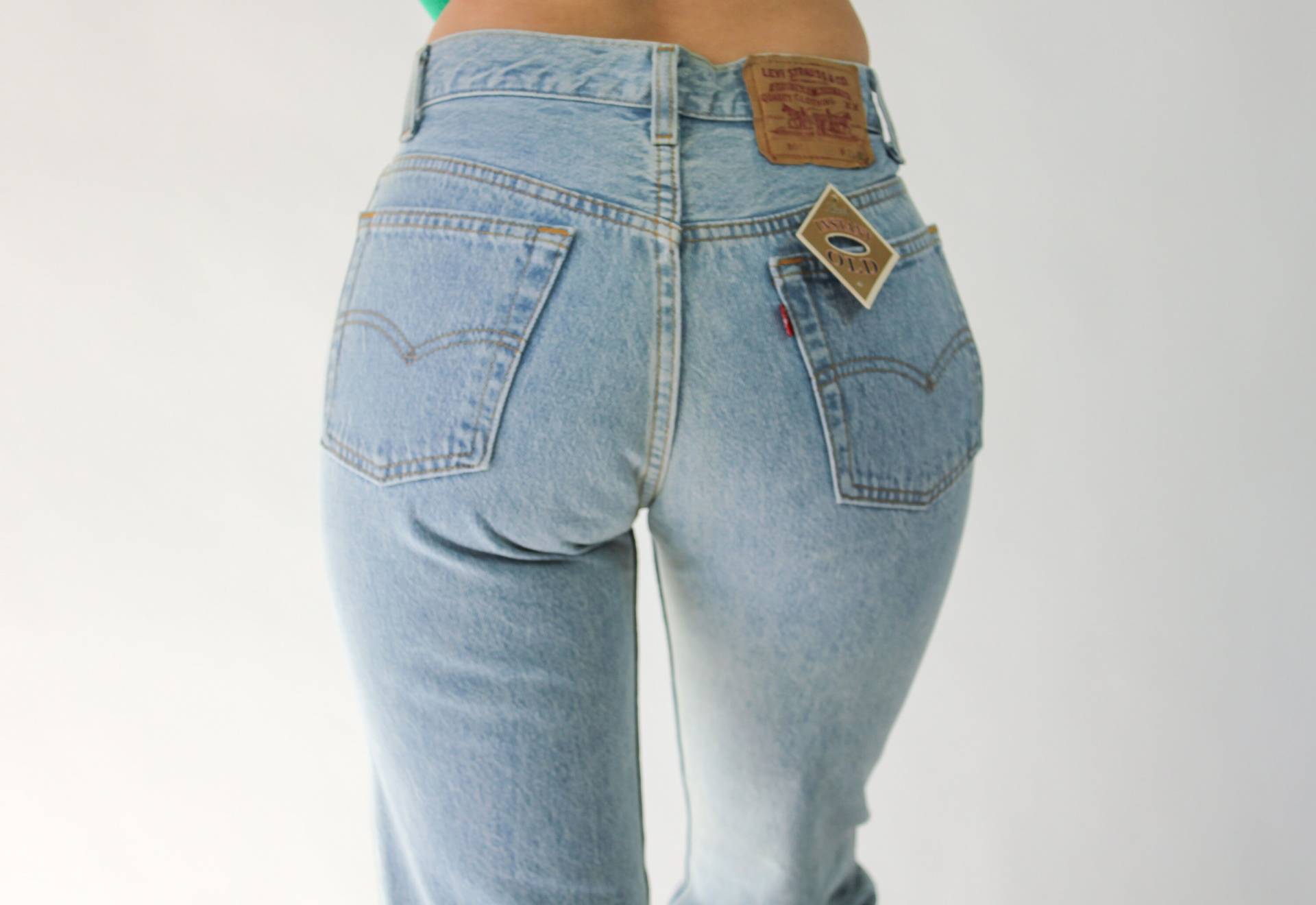 Vintage 80Er Jahre Levis Womens Light Wash 501 Hoch Taillierte Jeans Neue W/Instant Alte Tags | Hergestellt in Usa Größe 28/29 1980Er Boho Denim von TheVault1969