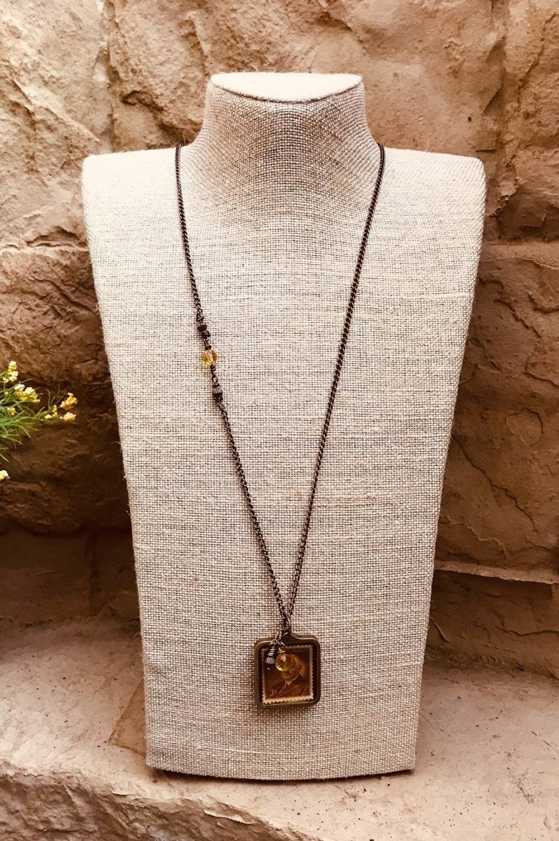 Vintage-stempel-Halskette Vintage-stempel-Halskette von TheVintageMermaidUS