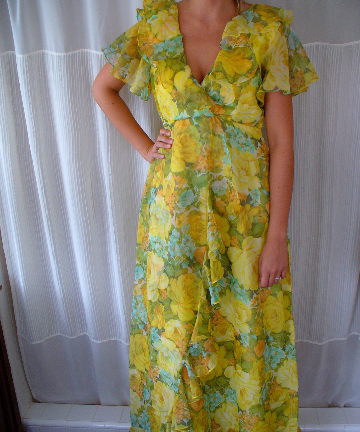 Seltene Vintage 1960S Sommer Gelb Mod Maxi Kleid - Floral Fanta Chiffon von TheVintageOMG