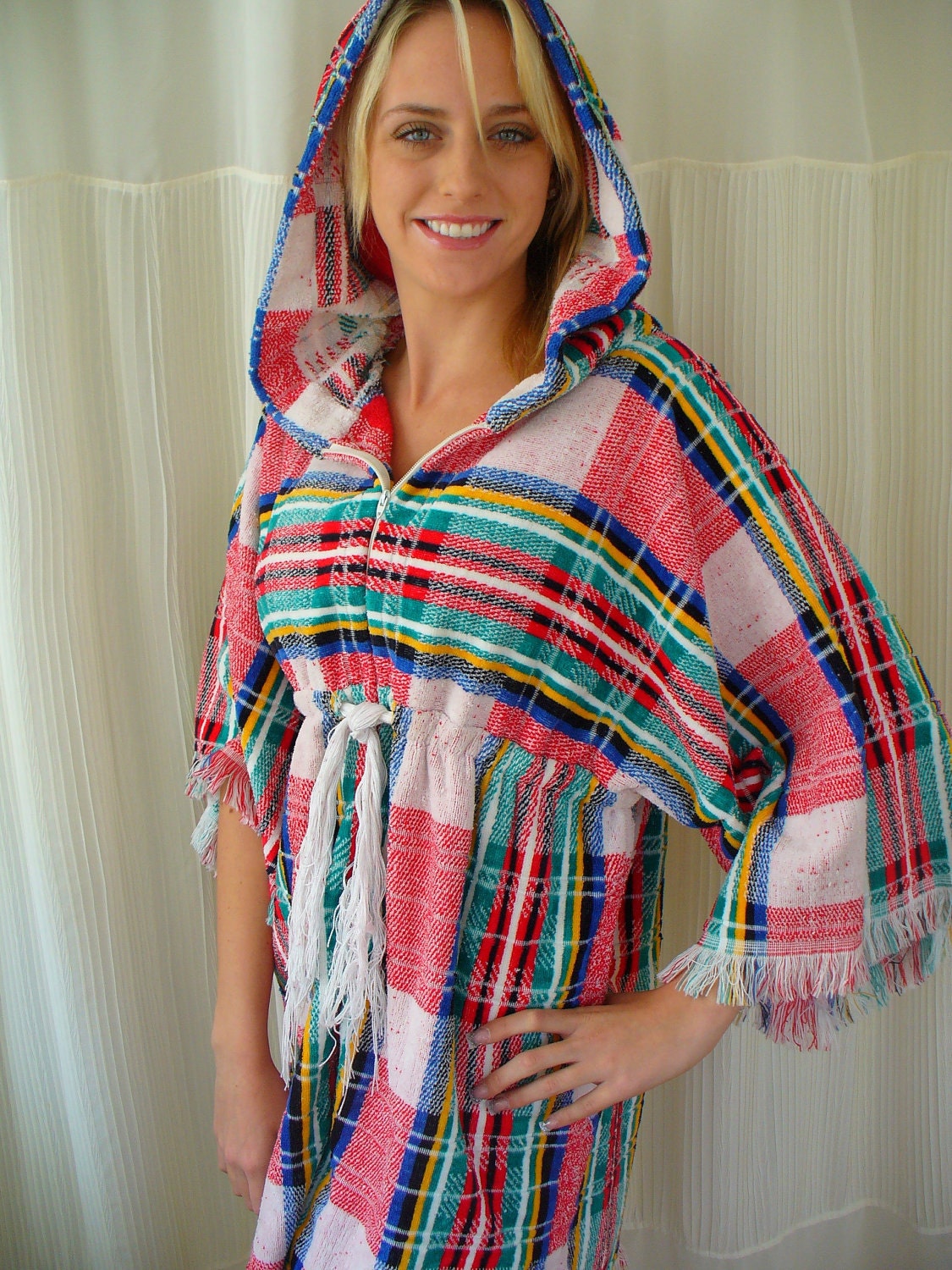 Vintage 1960Er 1970Er Jahre Hippie Boho Kapuzen Frottee Cover Up - Mini Kleid Robe von TheVintageOMG