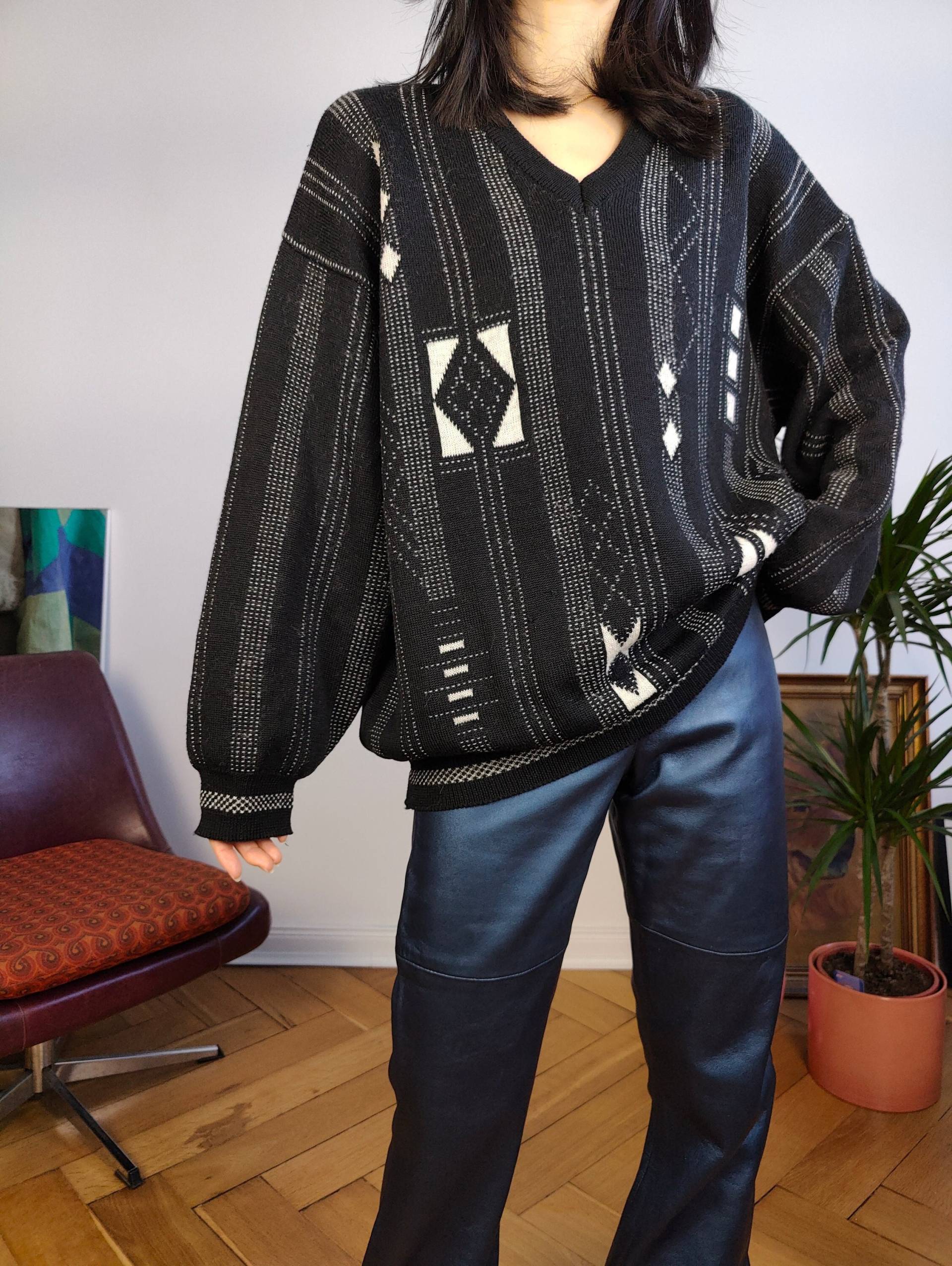 Vintage Cacharel Designer Wolle Mischung Pullover Strick Schwarz Weiß Muster Frauen Männer Unisex L von TheVintageTakeaway
