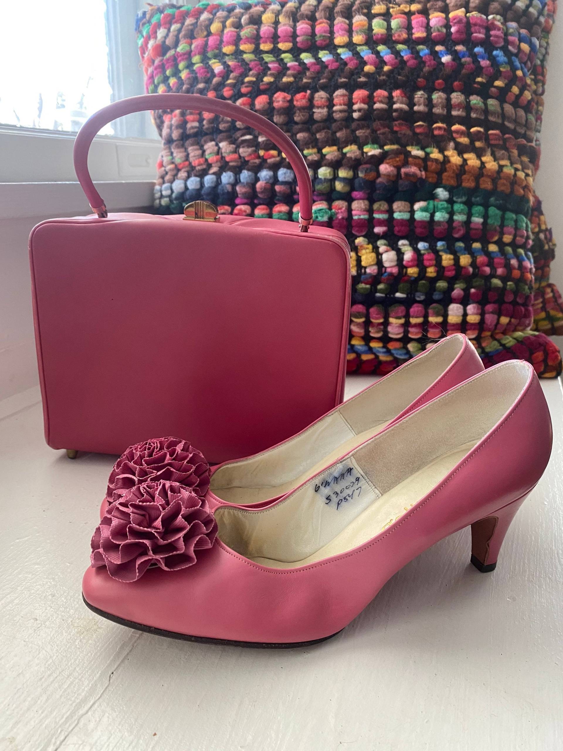 Vintage 1960Er Pink Andrew Geller High Heels Und Passende Handtasche, Größe 6, 5 von TheVintageVenusShop