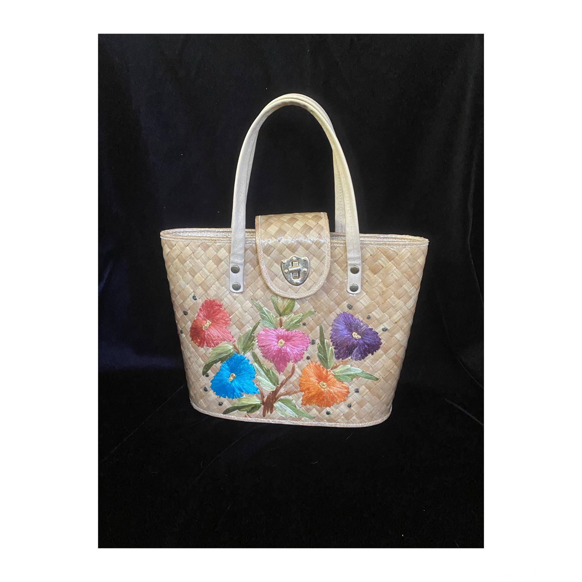 Vintage 1970 Hart Seiteinander Gewebt Stroh Handtasche Mit Blumen von TheVintageVenusShop