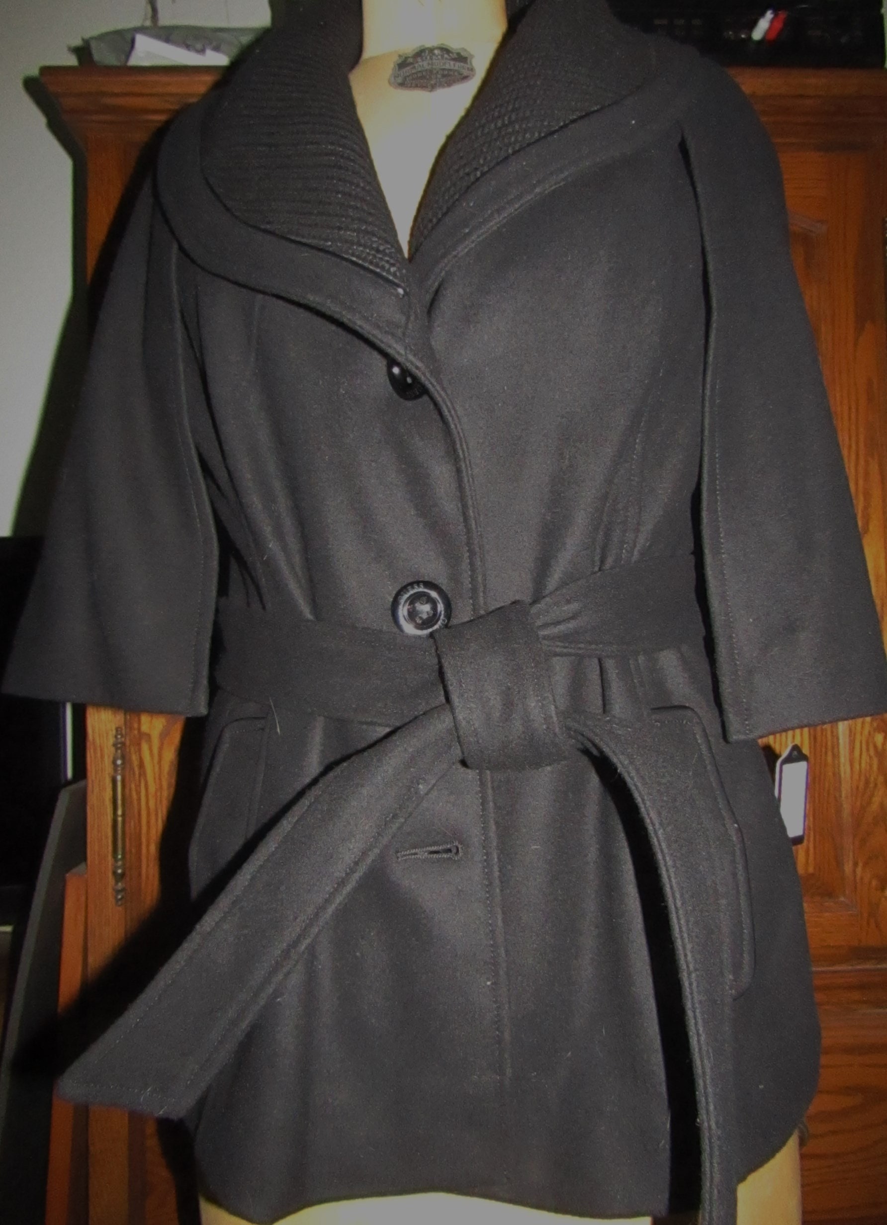 Guess ~ Cape Mantel Woll-Mix Schwarz Recycled Vintage Damen Gr. Xl von TheVintagemints