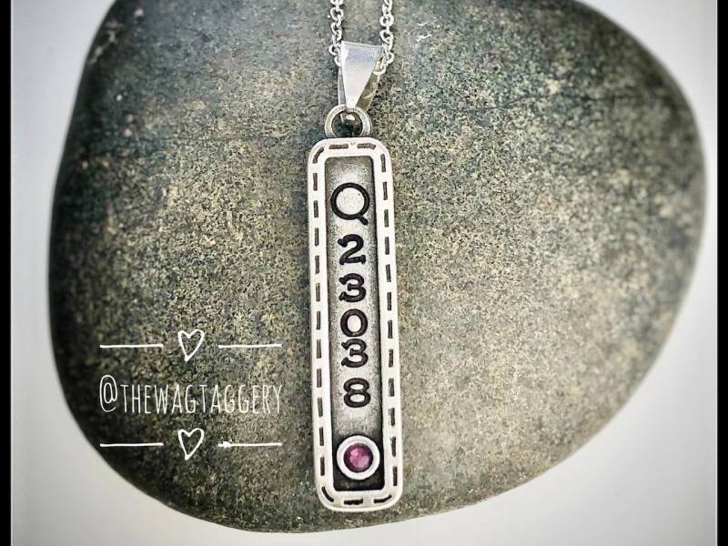 Personalisierte Zinn Pferd Halskette - Edelstahl Kette Swarovski Kristall Rennpferd Vollblut Standardblut Personalisierte Zinn Pferd Halskette - Edelstahl Kette Swarovski Kristall Rennpferd Vollblut Standardblut von TheWagTaggery