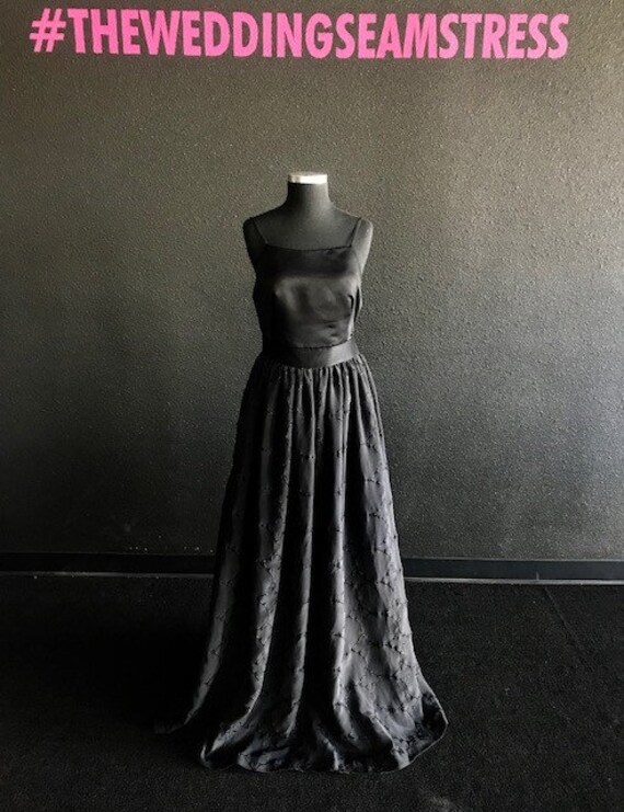 Atemberaubende Schwarze Abendkleid Atemberaubende Schwarze Abendkleid von TheWeddingSeamstress