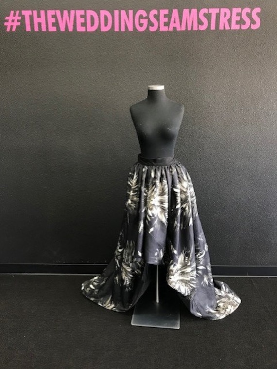 Bedruckter Chiffon Schwarz Rock Bedruckter Chiffon Schwarz Rock von TheWeddingSeamstress