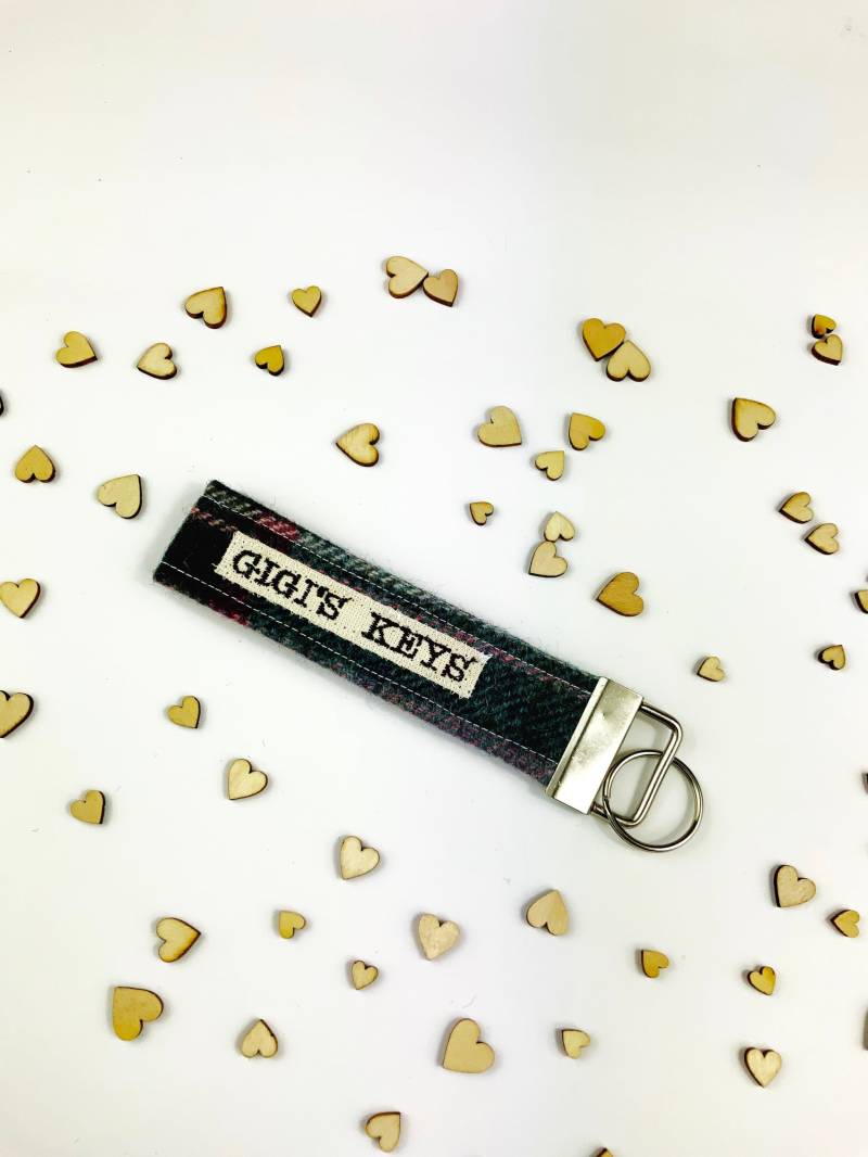 Gigi Es Schlüsselanhänger - Große Großmutter Geschenk Tweed Key Fob Muttertag Tweed-Geschenk von TheWeeLoft