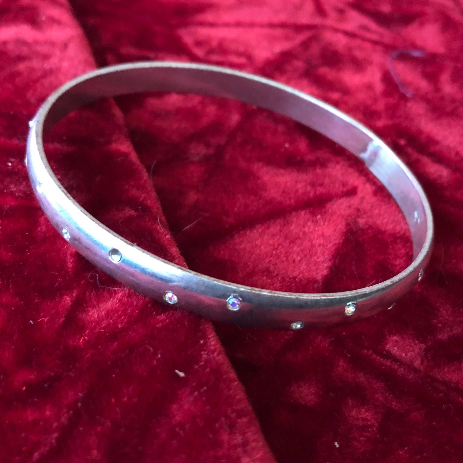 Vintage 1980Er Strass Silber Armreif - Silberfarbenes Kristall Armband Read von TheWickedGarden