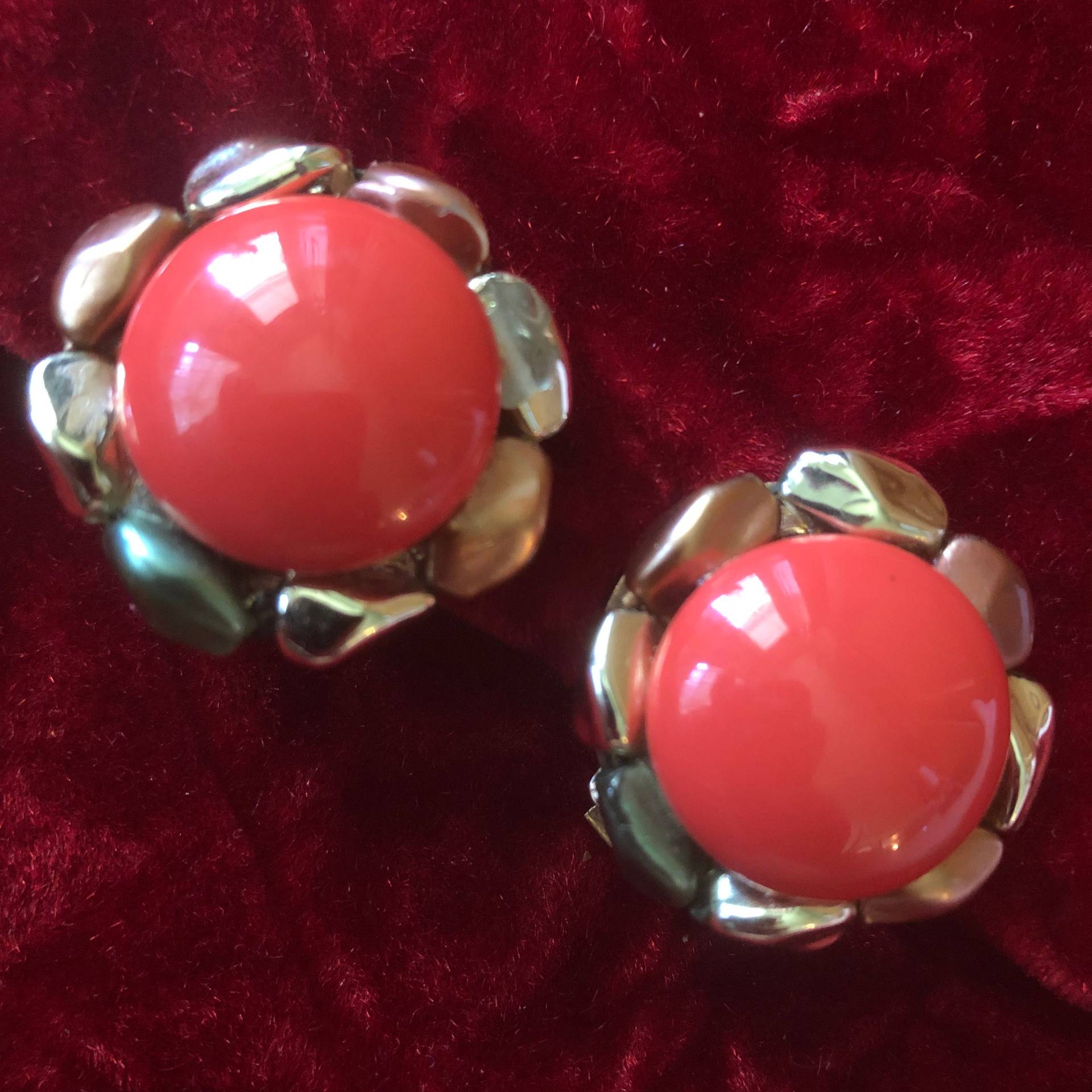 Vintage Ende 1940 Tangerine Dream Clip-On Ohrringe Mit Gold Und Silber Akzent Perlen - Clip Zurück Modeschmuck von TheWickedGarden
