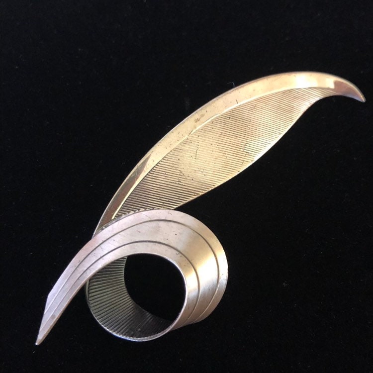 Vintage Schmuck Sterling Signierte Feder Brosche - Mod Abstrakte Anstecknadel von TheWickedGarden