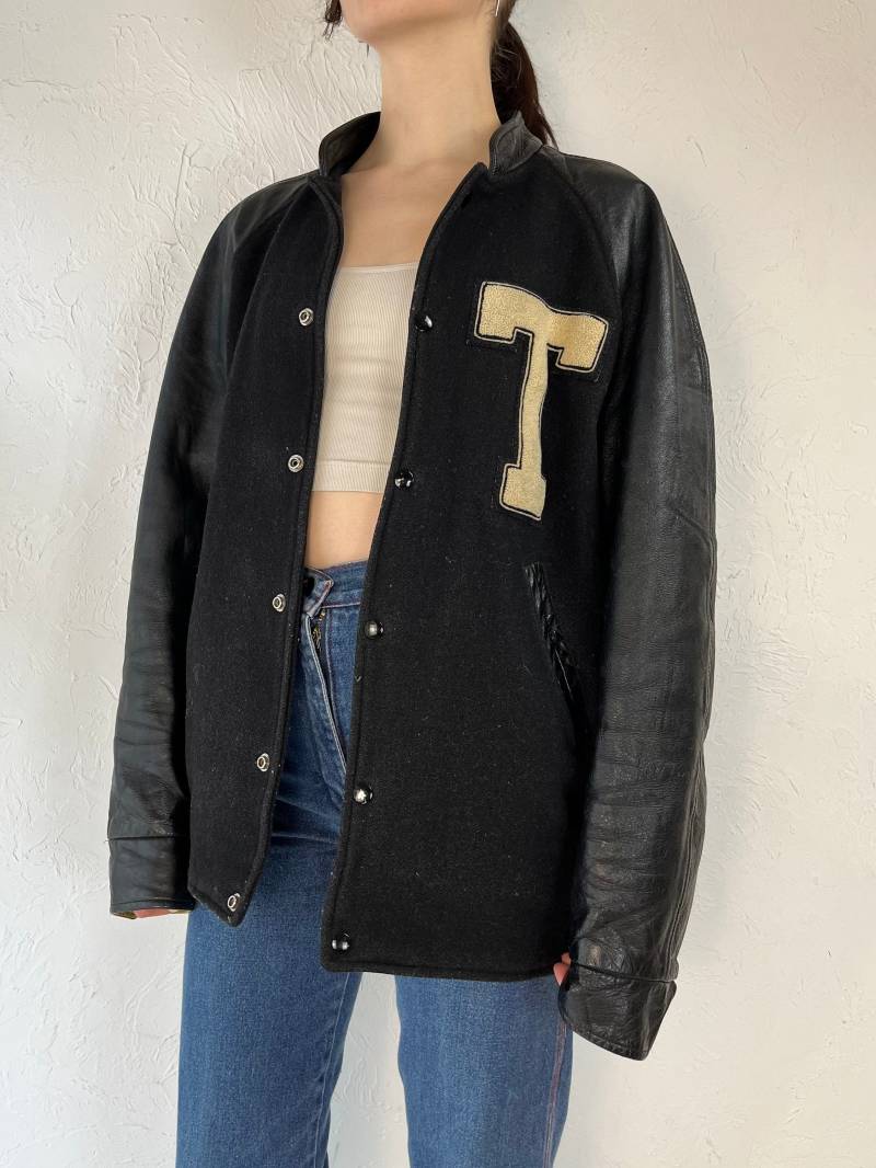 80Er Jahre "Kyles' Schwarz Leder Varsity T Bomber Jacke/Large von TheWildHoneyShop