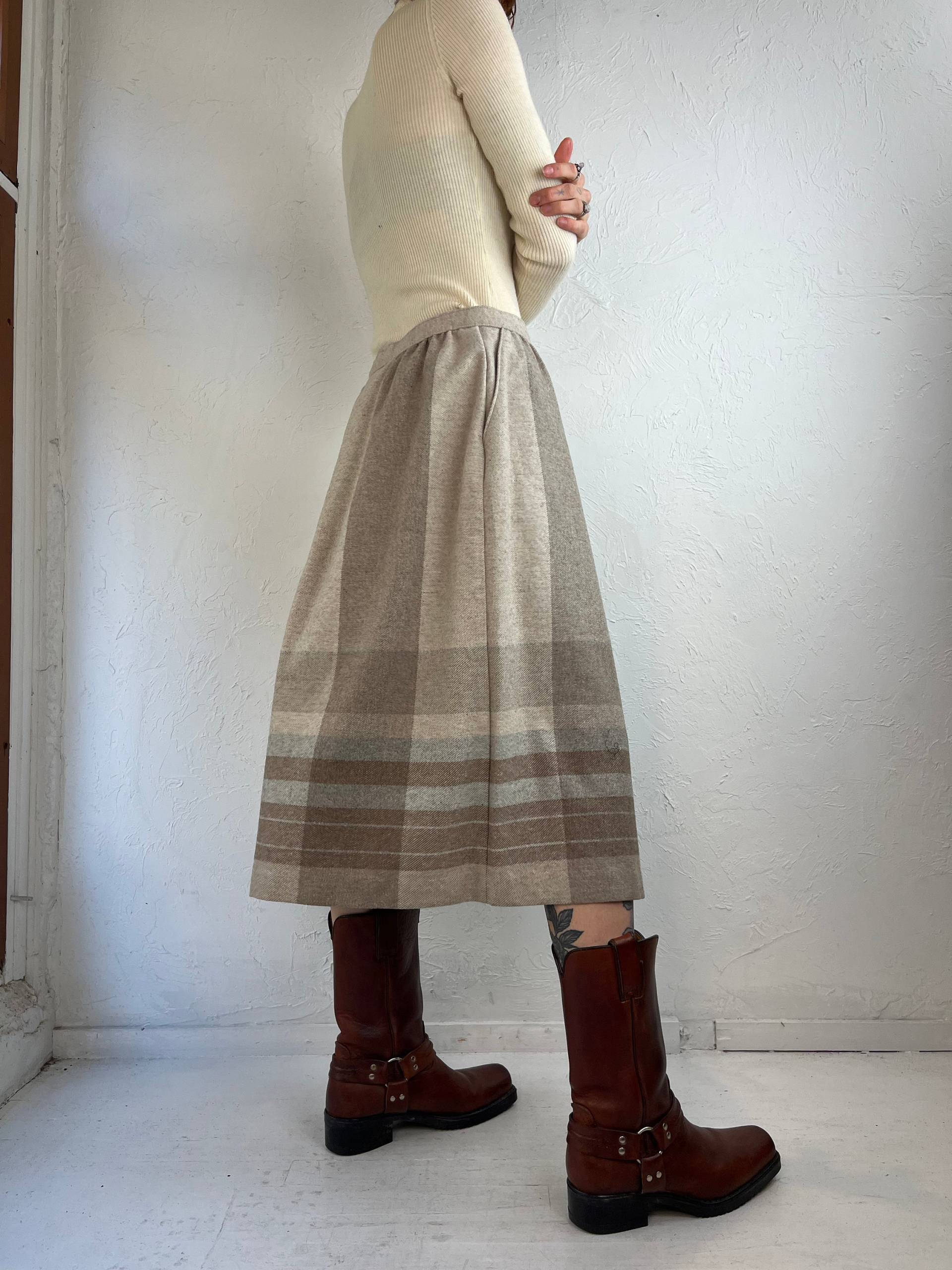 90Er "Tan F Jay' Beige Plissee Midi Rock/Medium von TheWildHoneyShop