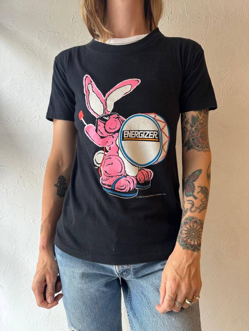 90S ‚Motive' Energizer Hasen Tshirt/S von TheWildHoneyShop