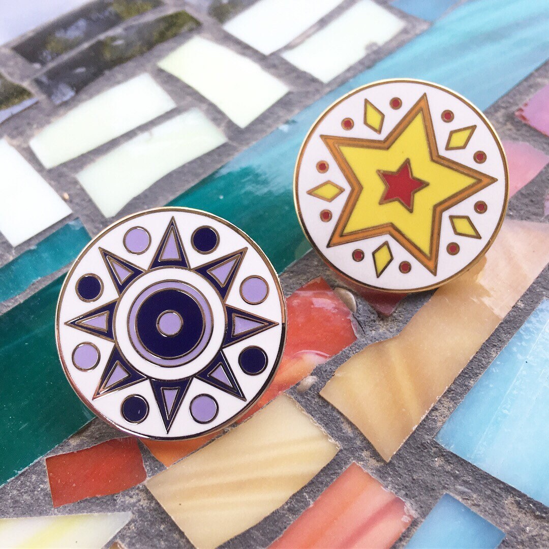 Sonne Und Stern Emaille-Pins von TheWindsNocturne