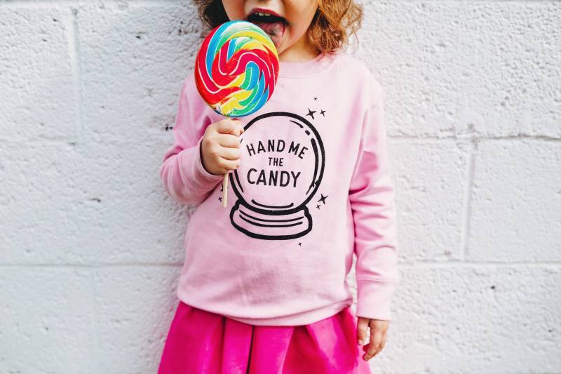 Halloween Kinder Pullover Hand Me The Candy Fortune Teller Pink Sweatshirt Halloween Kinder Pullover Hand Me The Candy Fortune Teller Pink Sweatshirt von TheWishingElephant