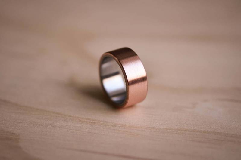 Handgefertigte Gebürstet Kupferring Edelstahl Liner Ehering von TheWoodenCircleCo