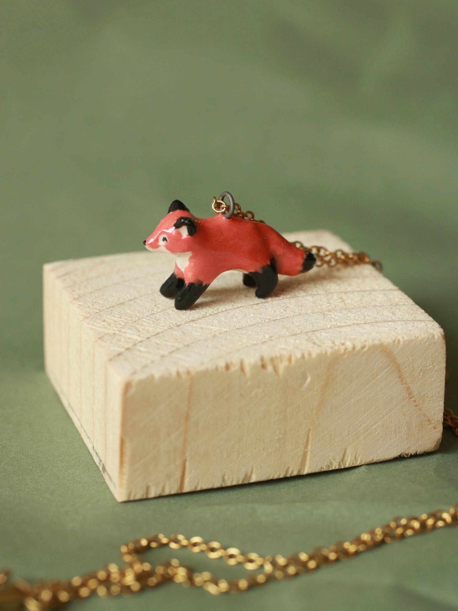 Rot Fuchs Halskette - Keramik Anhänger Handgemachte Porzellan Niedlichen Schmuck Kleinen Charme Fuchs-Liebhaber-Geschenk Cottagecore Rot Fuchs Halskette - Keramik Anhänger Handgemachte Porzellan Niedlichen Schmuck Kleinen Charme Fuchs-Liebhaber-Geschenk Cottagecore von TheWoodsofWonder