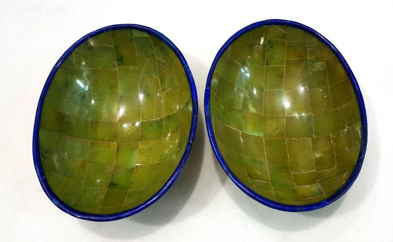 Handgefertigte Teller Aus Serpentin & Lapis - 2Er-Set Handgefertigte Teller Aus Serpentin & Lapis - 2Er-Set von TheWorldGemstore