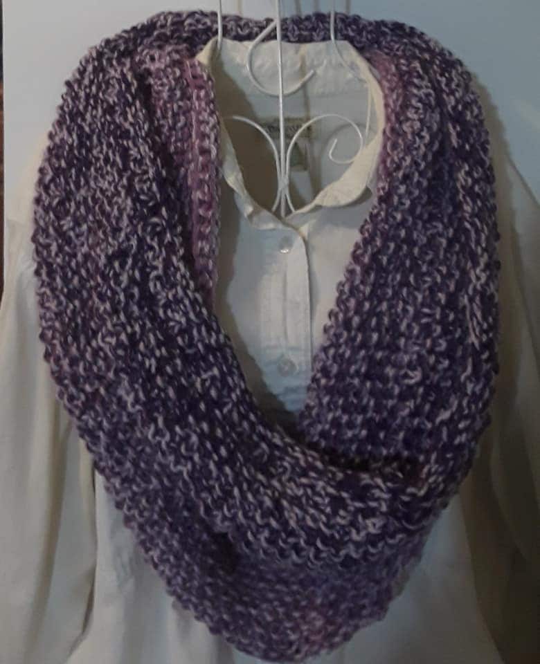 Lila Ombre Infinity Schal Lila Ombre Infinity Schal von Thecolorfulknitter