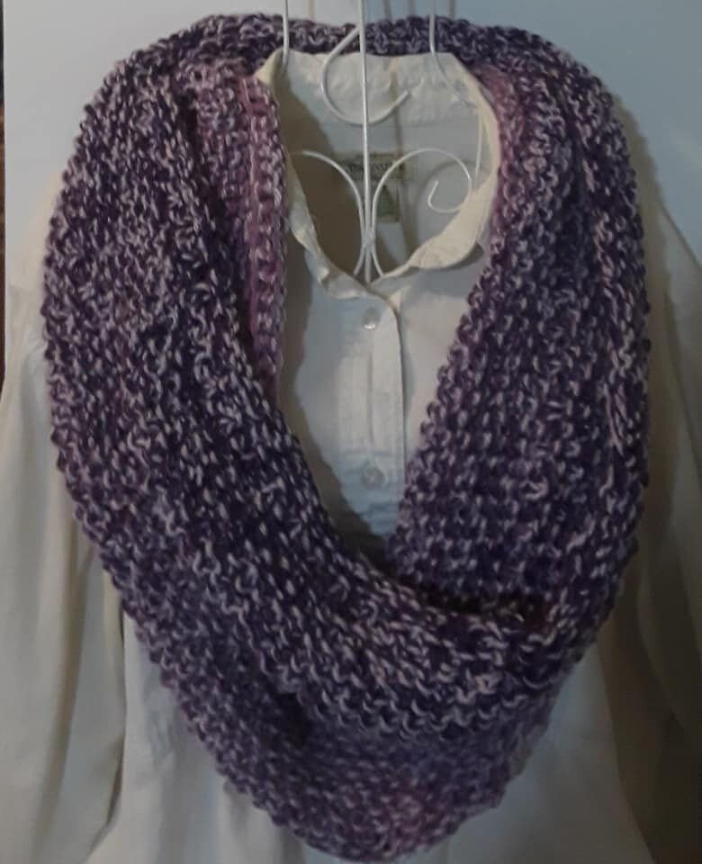 Lila Ombre Infinity Schal Lila Ombre Infinity Schal von Thecolorfulknitter