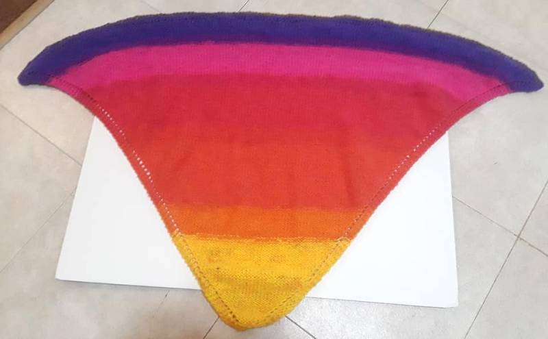 Regenbogen Sommerschal Regenbogen Sommerschal von Thecolorfulknitter