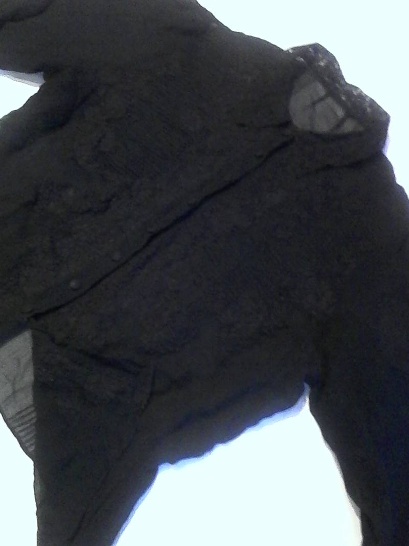 Schwarze Spitzenbluse // Kleine Größe Sehr Alt Schwarze Spitzenbluse // Kleine Größe Sehr Alt von ThecuriosityofMarie