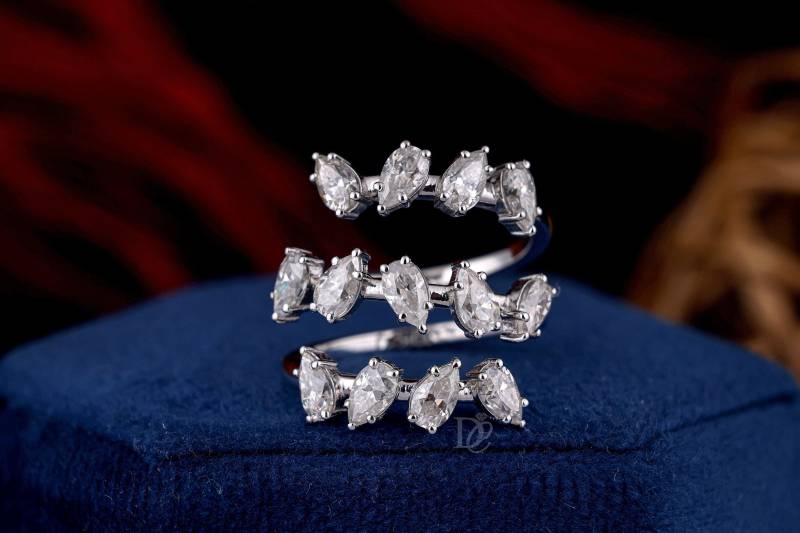 14K Weissgold Unendlichkeit Ehering/Birne Simulierter Diamant Jubiläumsgeschenk Passender Ring Kleine Stapelbare Ringe von Thediamondcity