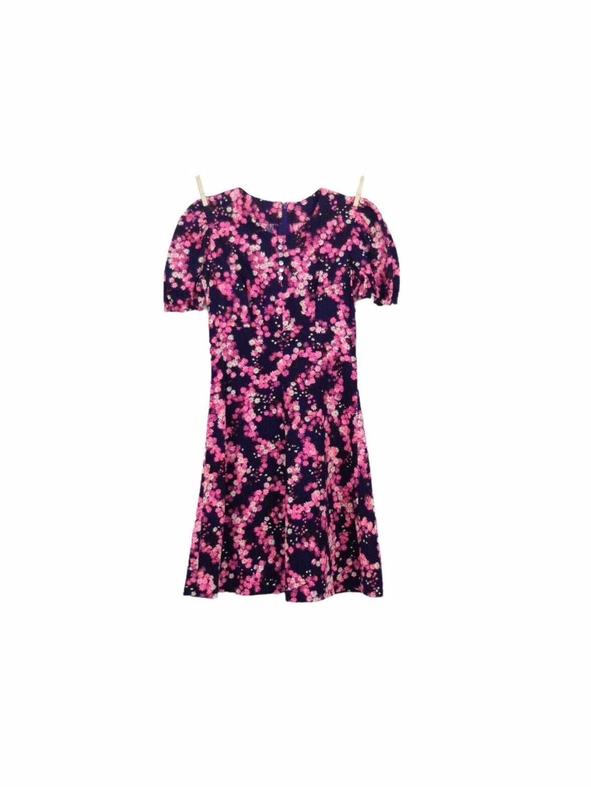 Vintage 60Er Jahre Mod Prairie Cottagecore Puffärmel Figurbetontes A-Line Fit & Flare Minikleid Mit Miniknopfdetails | Größe Extra Small Vintage 60Er Jahre Mod Prairie Cottagecore Puffärmel Figurbetontes A-Line Fit & Flare Minikleid Mit Miniknopfdetails | Größe Extra Small von TheeCultivator