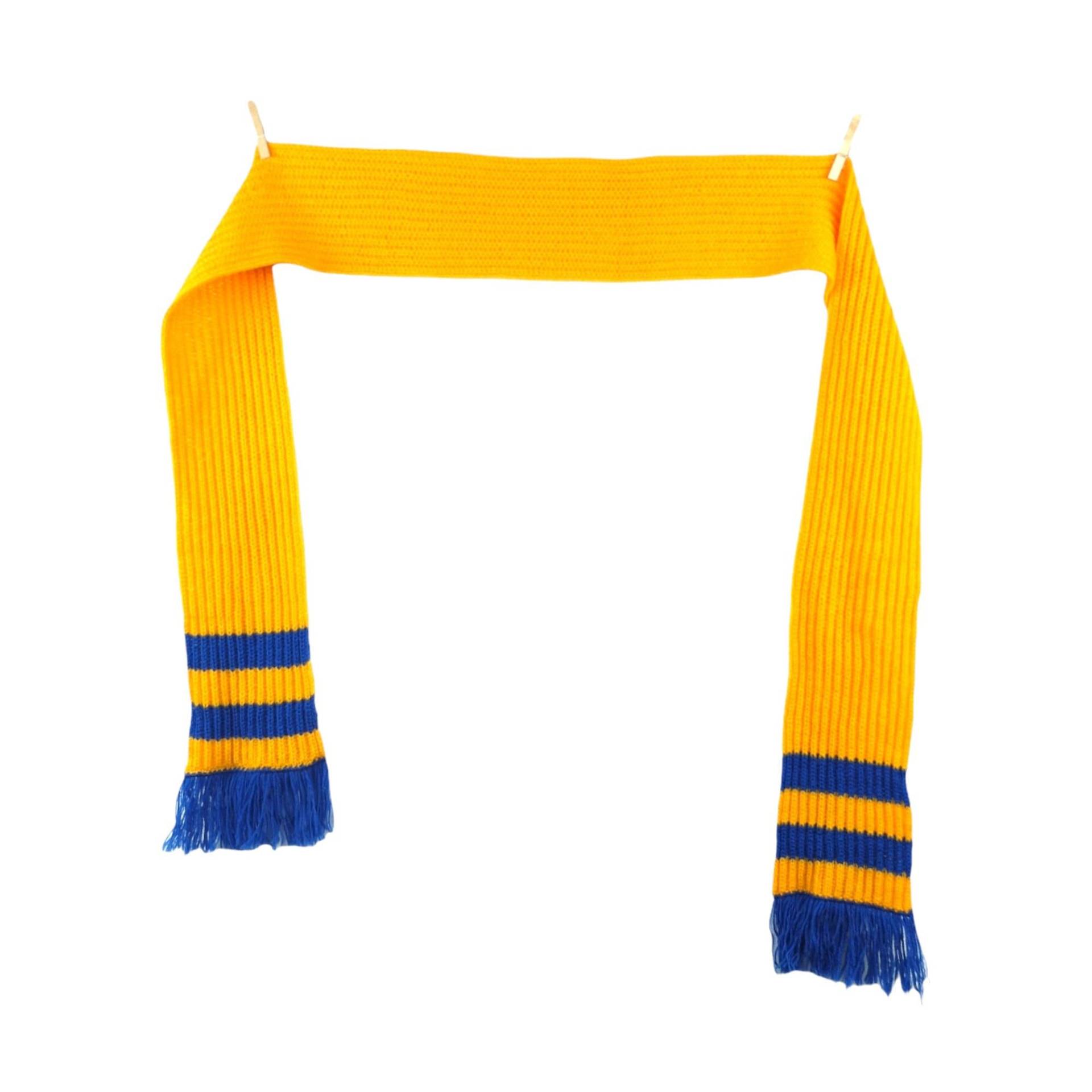 Vintage 60Er Mod Bright Athletic Varsity Style Hell Senfgelb & Blau Gestreift Dünne Halswickel Um Fransen Winter Schal Vintage 60Er Mod Bright Athletic Varsity Style Hell Senfgelb & Blau Gestreift Dünne Halswickel Um Fransen Winter Schal von TheeCultivator