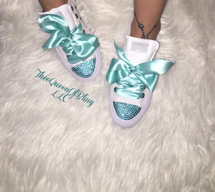 Hochzeitskleid Umgekehrte Swarovski Kristall Brautschuhe Hochzeitskleid Umgekehrte Swarovski Kristall Brautschuhe von TheeQueenOfBling