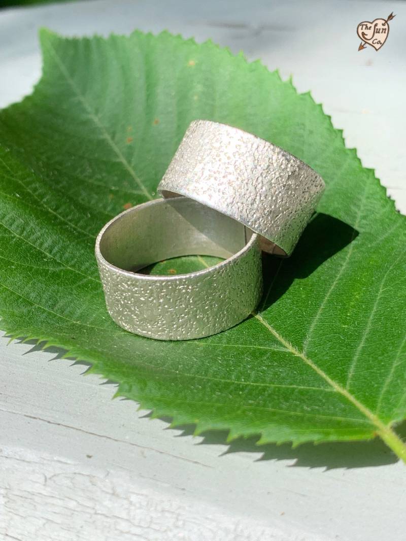Matt Silber Bänder/Sie Und Ihre Eheringe/Sterling Ring/Sterling Bandring/Handgemachte Sterling Band/Trauringe Aus von Thefuncompany