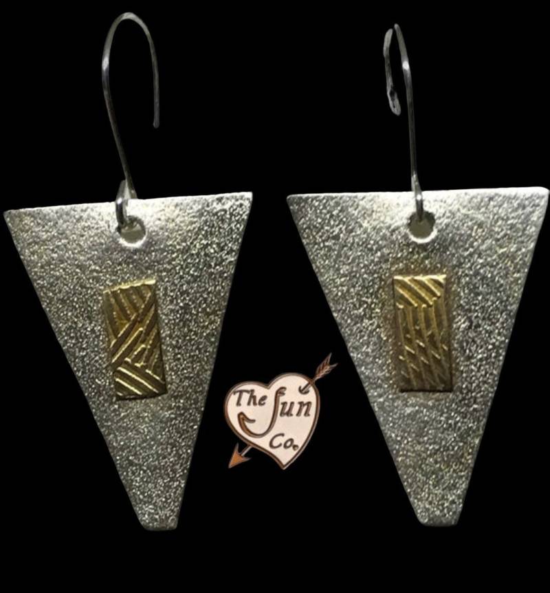 Muttertagsgeschenk/Atemberaubende Silberohrringe Sterlingsilber Mit Messingakzentohrringen Mattierte Handgefertigte Ohrringe von Thefuncompany