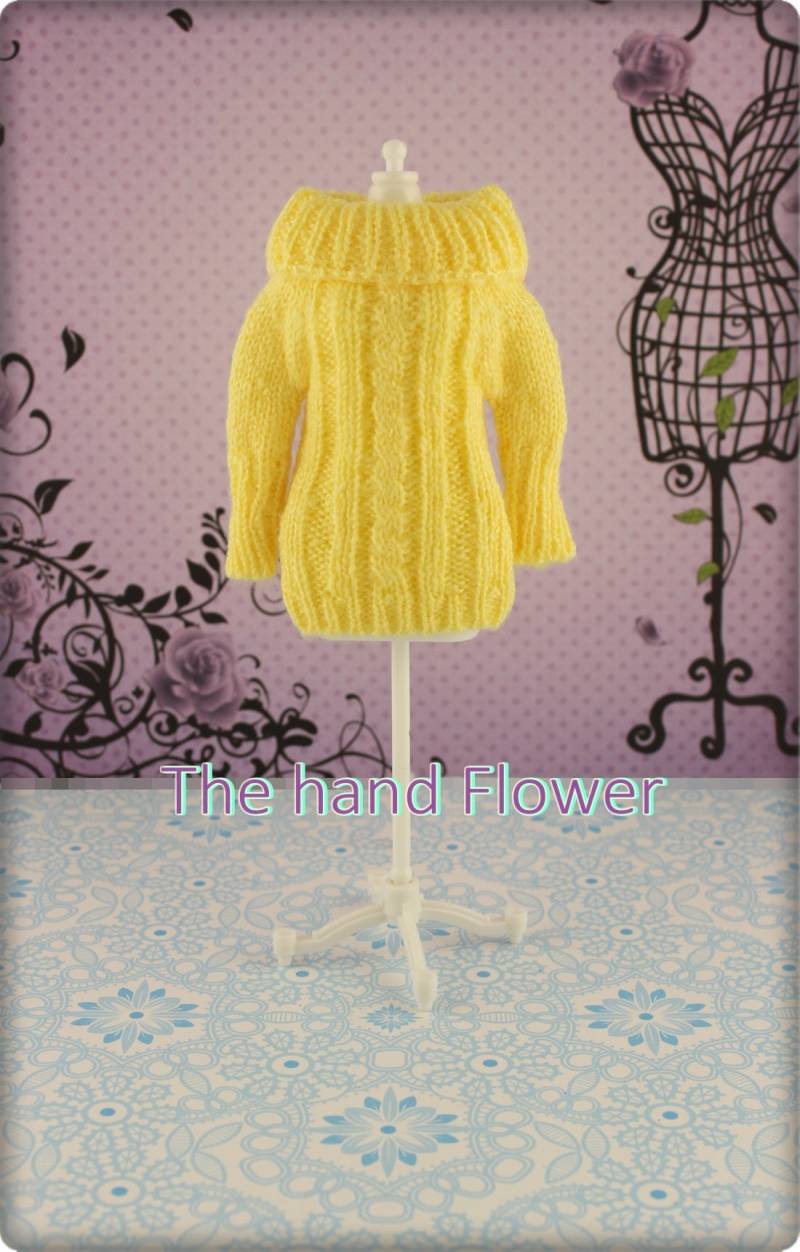 Blythe Gelber Pullover, Winterpullover, Winterkragenpullover von Thehandflower