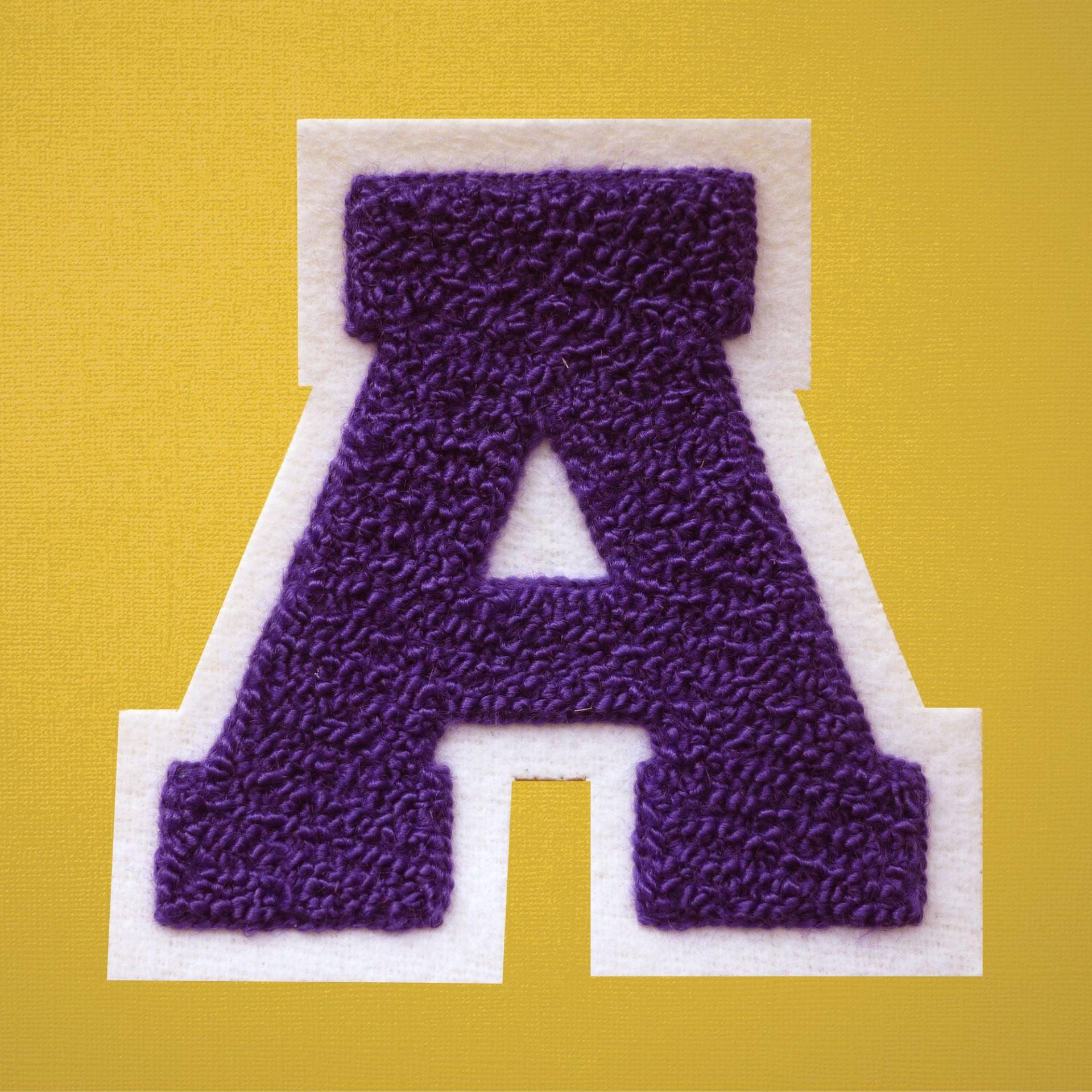 Großer Varsity Buchstaben Chenille Filz Aufnäher 11, 5 cm Großer Varsity Buchstaben Chenille Filz Aufnäher 11, 5 cm von Thelettermanco