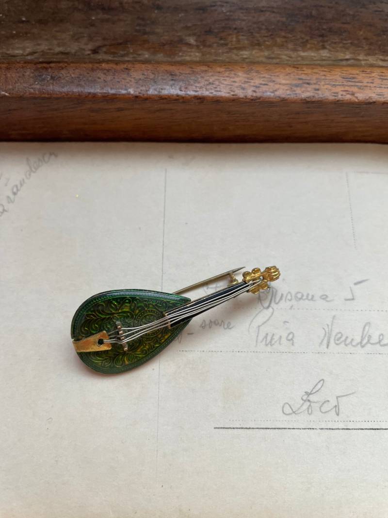 Vintage 1930Er Jahre Emaille Brosche | 30Er Geigenbrosche Vintage 1930Er Jahre Emaille Brosche | 30Er Geigenbrosche von Themagicstories