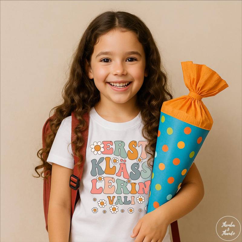 Einschulung 2025 Schulstart Kinder T-Shirt Bunt Boho Erstklässler Schulkind Kita Abschied Kindergarten Geschenk Personalisiert Bio Shirt von ThembaUndThando
