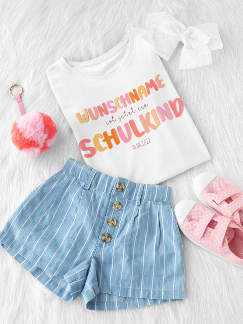 Einschulung 2025 Schulstart Kinder T-Shirt Bunt Boho Erstklässler Schulkind Kita Abschied Kindergarten Geschenk Personalisiert Mit Datum von ThembaUndThando