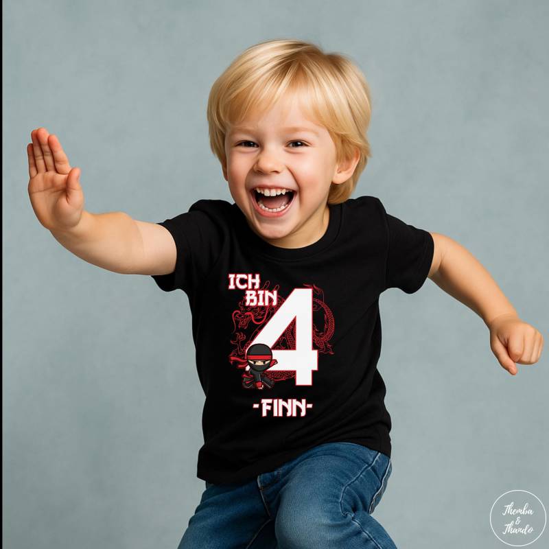 Personalisiert 4. 5. 6. 7. 8. 9. Geburtstag Junge Geburtstagsshirt Geschenk Geschenkidee Jahre Roter Ninja Motiv Kinder T-Shirt von ThembaUndThando