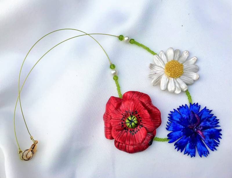 Collier 3 Große Blüten Klatschmohn Margerite Kornblume Unikat Modellierte Blumen Trachtenschmuck Sommerwiese Natur von TheobaldSchmuck