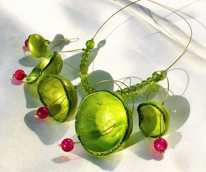 Collier Crazy Bowls Grün - Pink Unikat Kette 5 Zarte Schalen Modelliert Leuchtend Handbemalt von TheobaldSchmuck