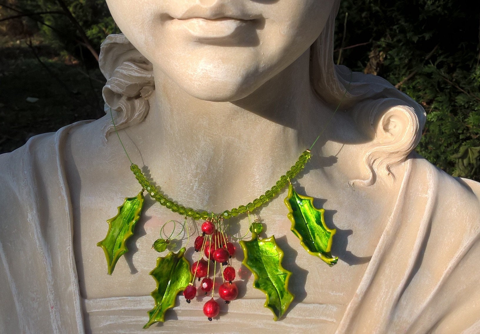 Collierstechpalmen-Blätter Ilex Kette Unikat Miniatur Naturinspiriert Modelliert Handbemalt Weihnachtliches Motiv Christmas Ornaments von TheobaldSchmuck