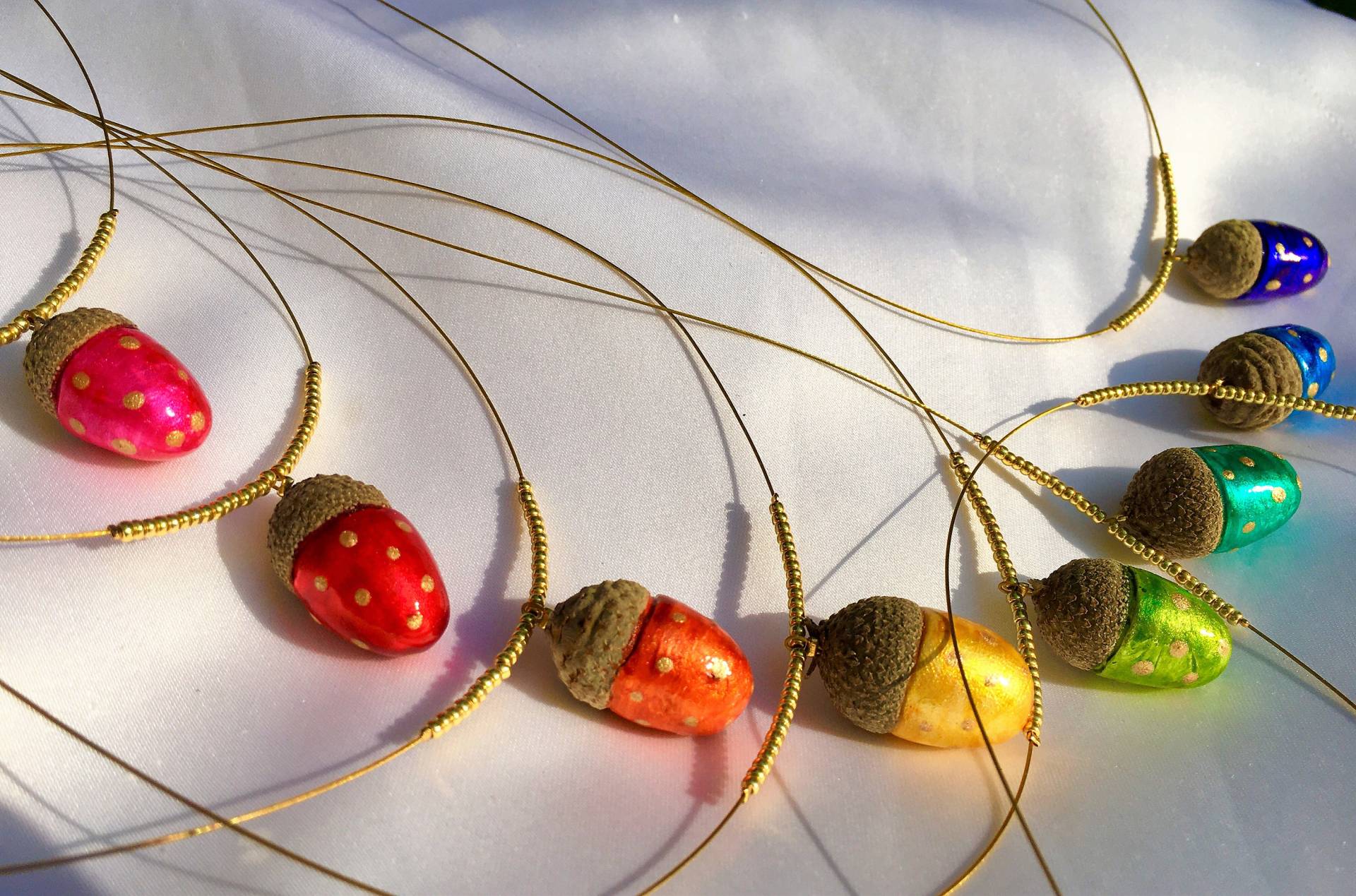 Kette Eichel Unikat Modellierte Eichel Mit Echter Eichel-Kappe. Individualisierbar Freie Farbwahl Unter Den Tönen Des Regenbogens von TheobaldSchmuck