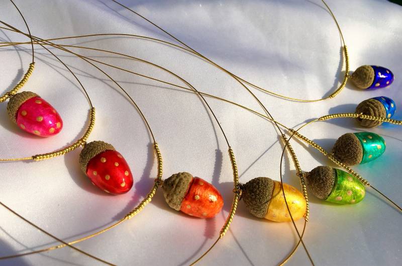 Kette Eichel Unikat Modellierte Eichel Mit Echter Eichel-Kappe. Individualisierbar Freie Farbwahl Unter Den Tönen Des Regenbogens von TheobaldSchmuck