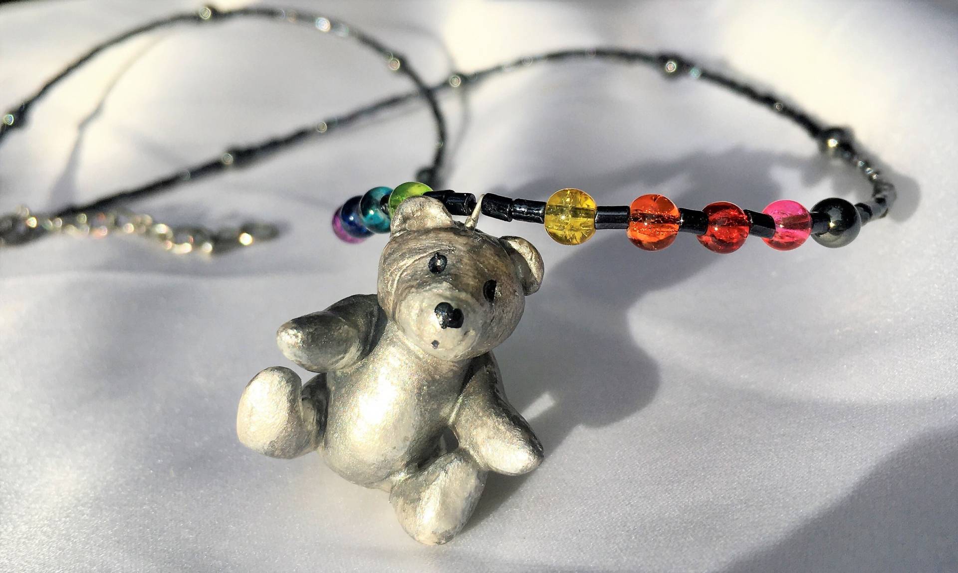 Kette Teddy Dunkelsilber Unikat Modellierter Teddybär -Anhänger Miniatur Figurine Bärchen Spielzeugbär Handgefertigt Bemalt von TheobaldSchmuck