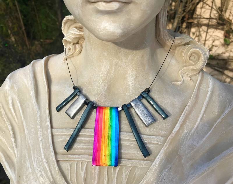 statementkette Mit Ecken Und Kanten Bunt-Schwarz Unikat Modellierte Rechtecke Handbemalt Dunkelsilber Schwarz Regenbogenfarben von TheobaldSchmuck