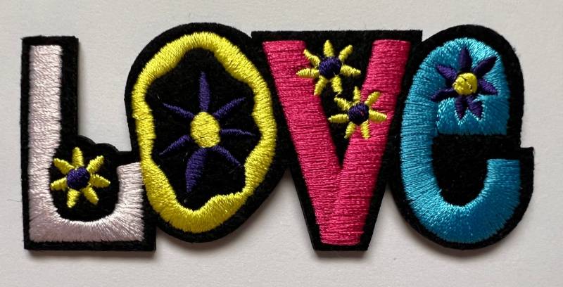 Groovy Love Script Flower Power Regenbogen Patch Eisen Auf Logo 3, 5 Zoll von ThepatchbunkerStore